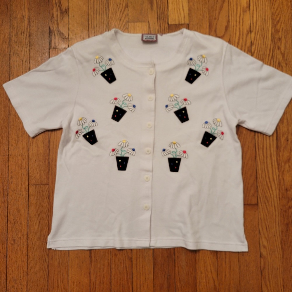 Premier International White Embroidered Flower Pot Short Sleeve Button Up Top